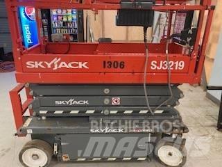 SkyJack SJ 3219 Škarjaste dvižne ploščadi