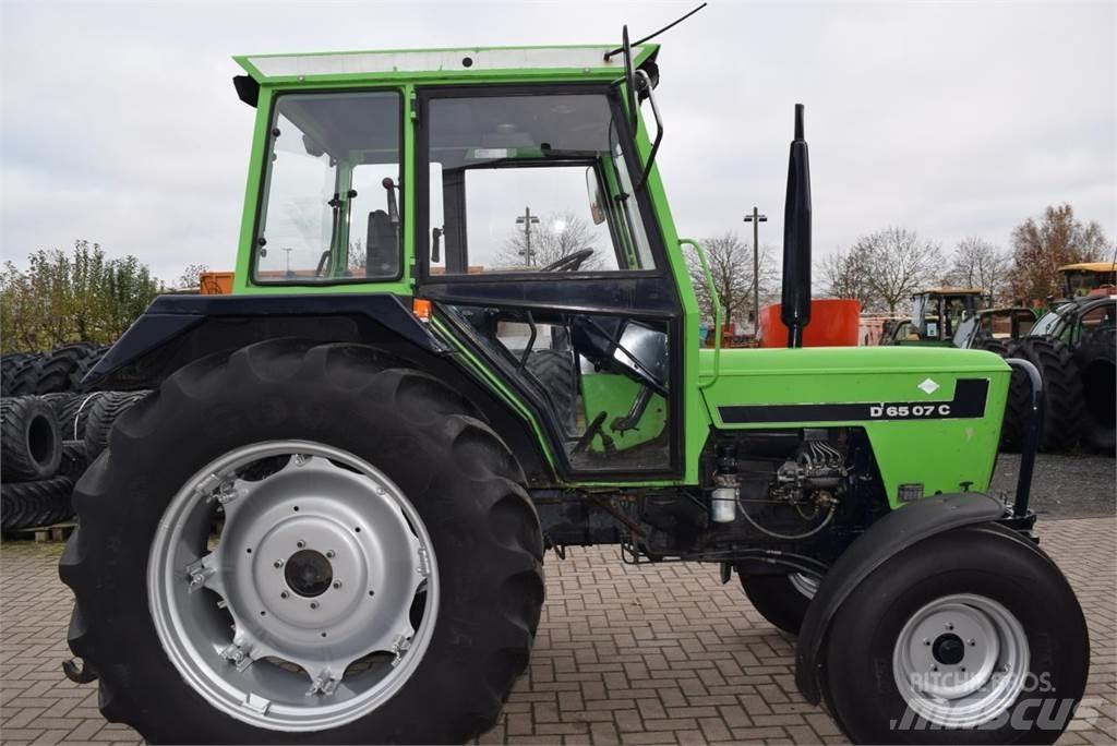 Deutz-Fahr D6507C Traktorji