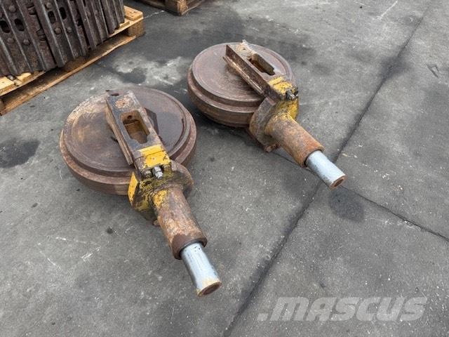 Liebherr R 900 IDLER Gosenice
