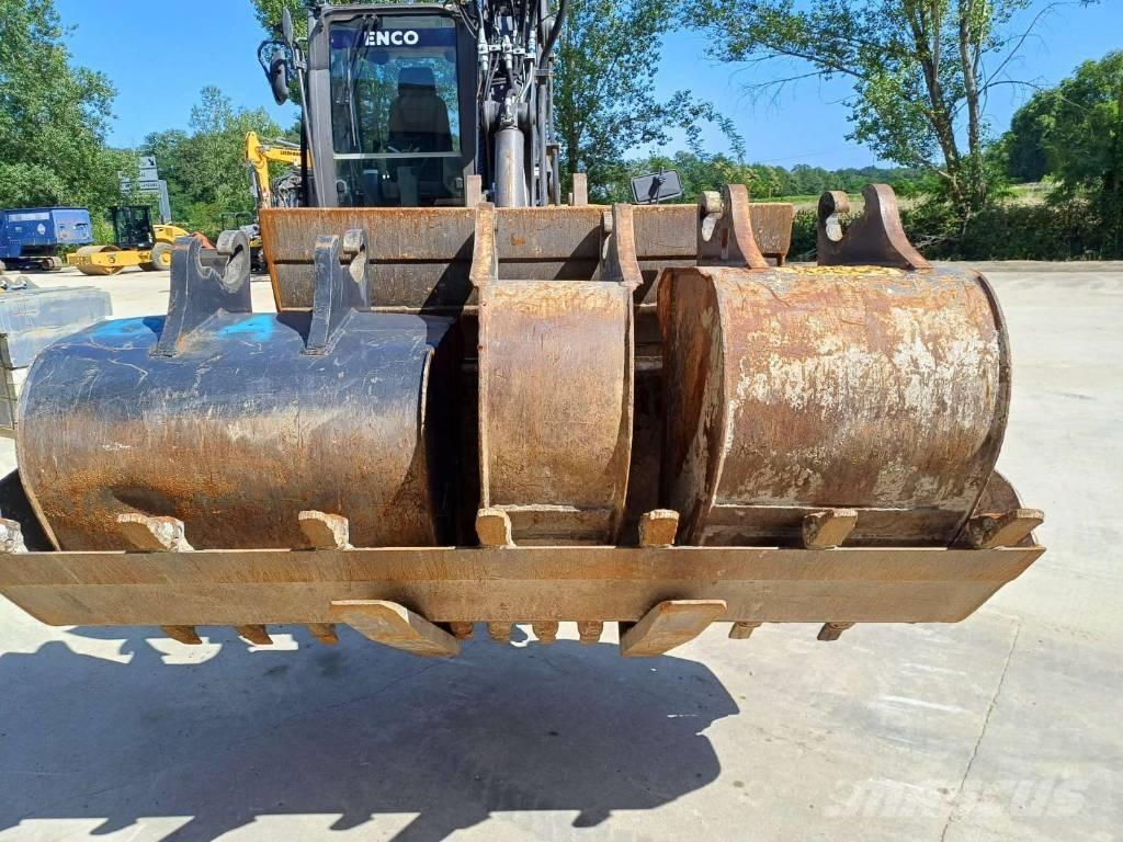 Mecalac 12 MTX Bagri na kolesih