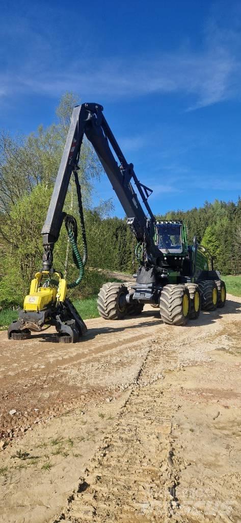 John Deere 1270 G Harvesterji