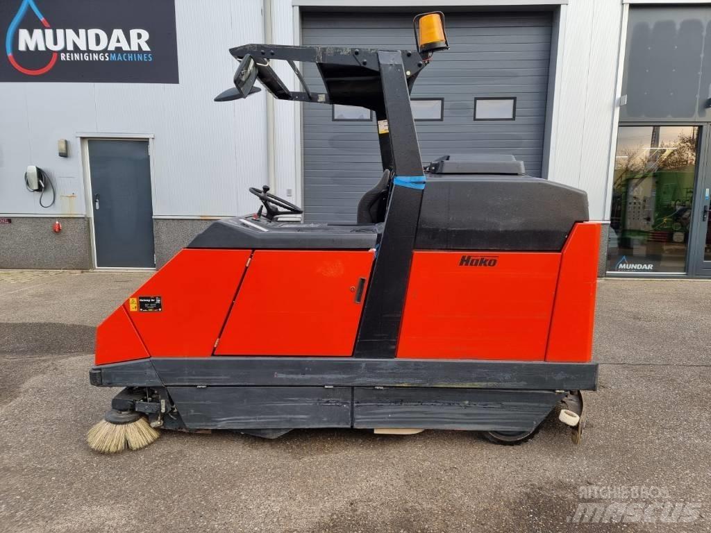 Hako B 1500 Cestni pometači