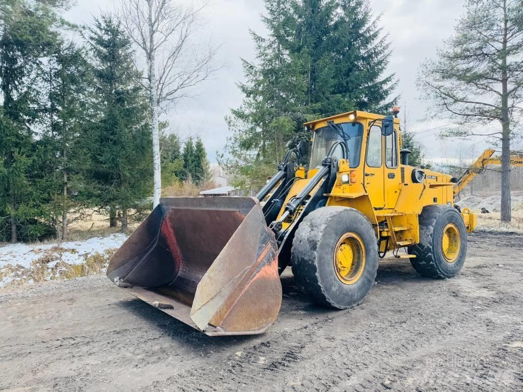Volvo L 90 Kolesni nakladalci