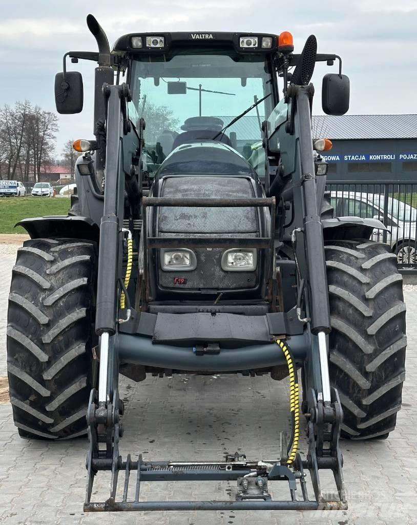 Valtra T 190 Traktorji