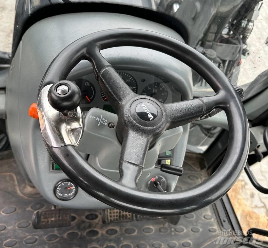 Valtra T 190 Traktorji