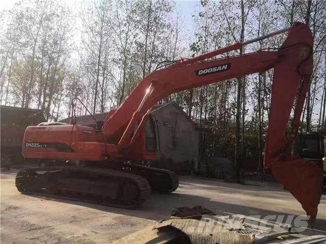 Doosan DH225LC-7 Bagri goseničarji