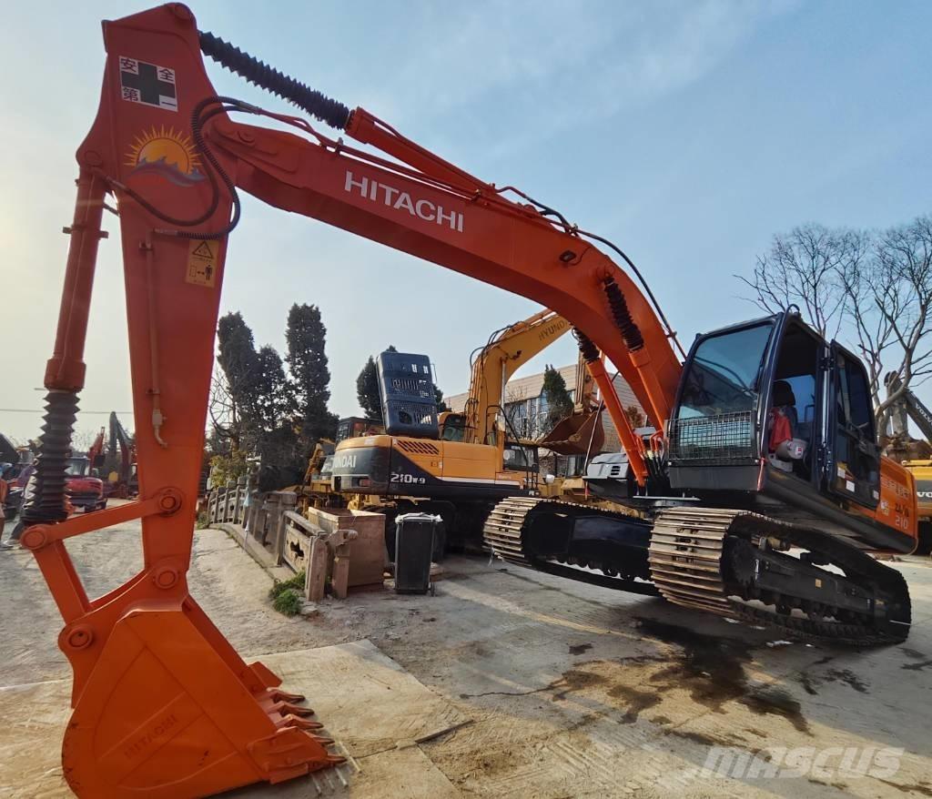 Hitachi ZX 210 Bagri goseničarji