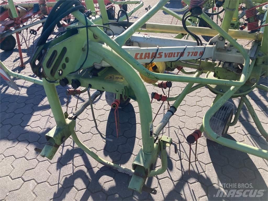 CLAAS Volto 770 Obračalniki in zgrabljalniki