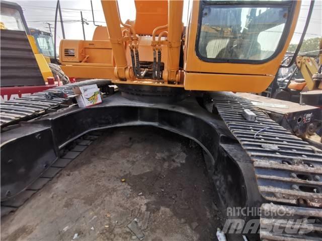 Hyundai R300LC-7 Bagri goseničarji