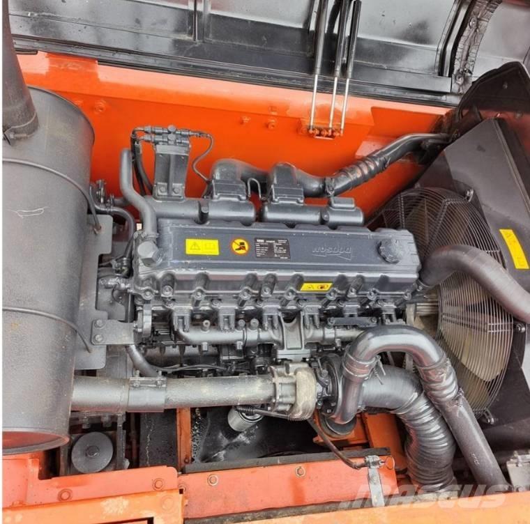 Doosan DX 340 LC Bagri goseničarji