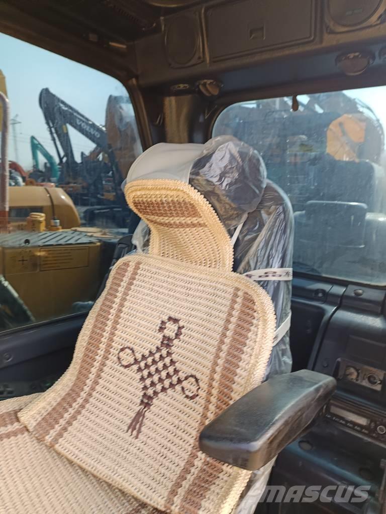 Volvo EC 210 Bagri goseničarji