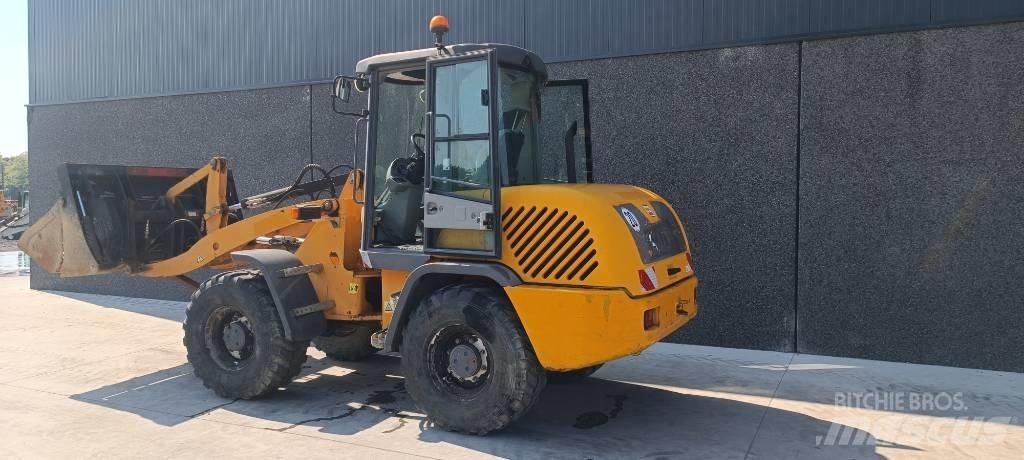 Terex TL 80 Kolesni nakladalci