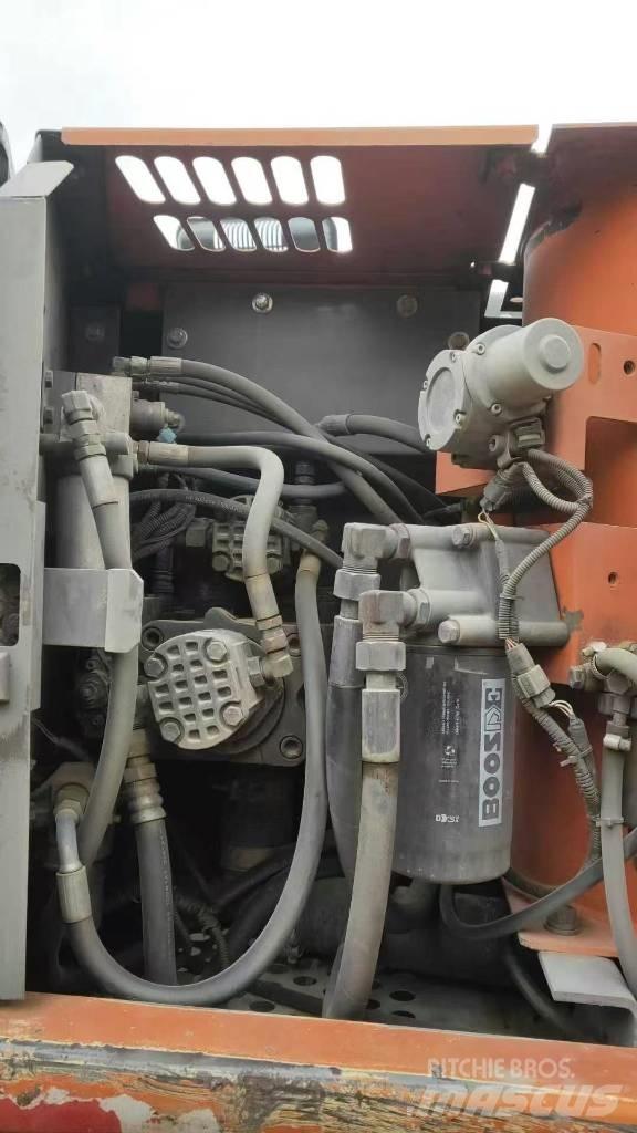 Hitachi ZX130W Bagri na kolesih