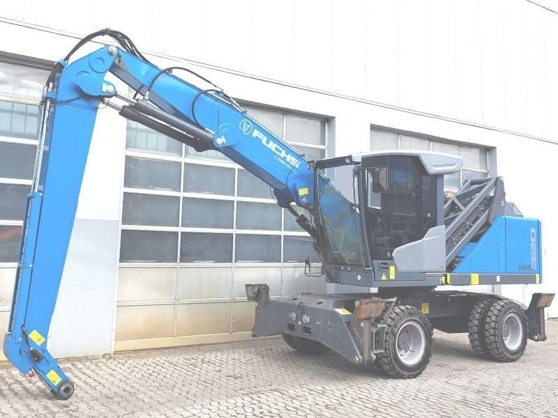 Fuchs MHL 320 F Bagri za prekladanje primarnih/sekundarnih surovin