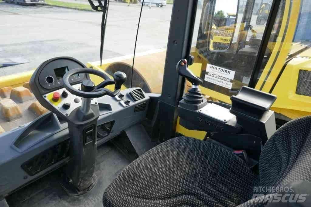 Bomag BW 219 PDH-5 Kompaktorji tal