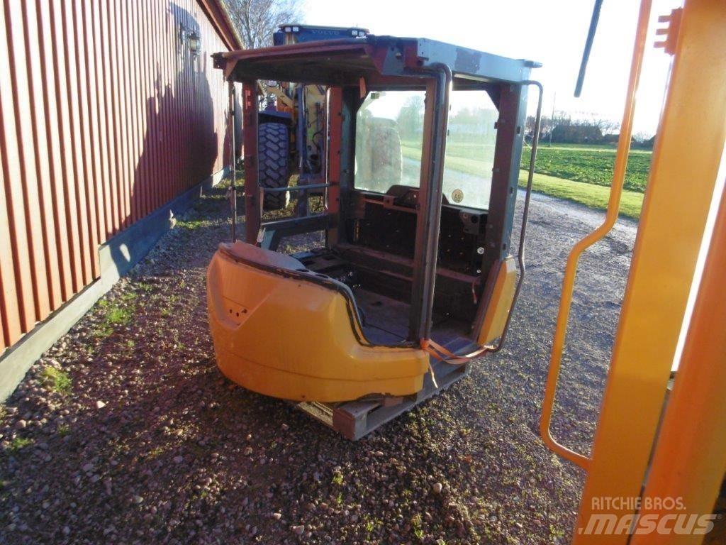  Hytt Volvo L60F Kabine in notranjost