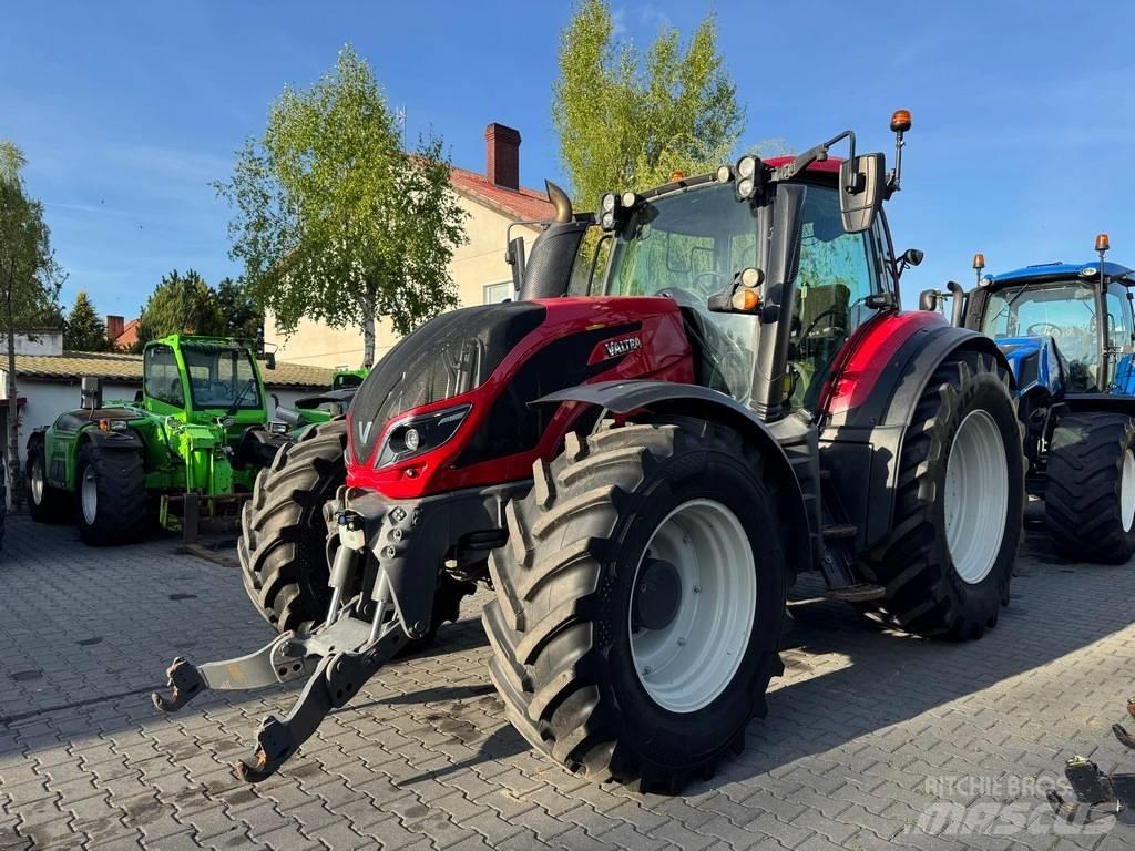 Valtra T234 VERSU Traktorji