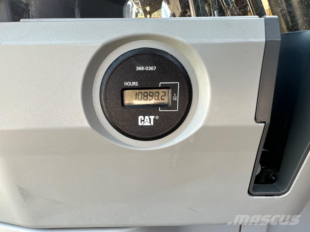 CAT 320FL Bagri goseničarji