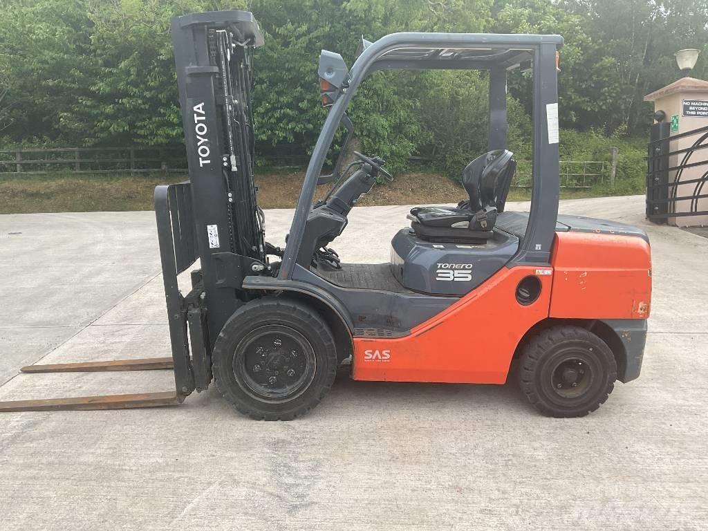 Toyota 02-8 FDJF 35 Dizelski viličarji