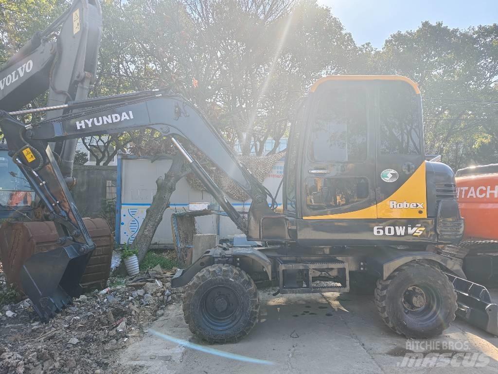 Hyundai Robex 60 W Bagri na kolesih