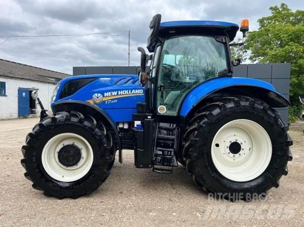 New Holland T7.225 Traktorji