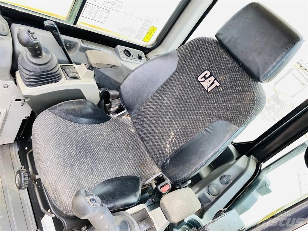CAT 305E2 Midi bagri 7t – 12t