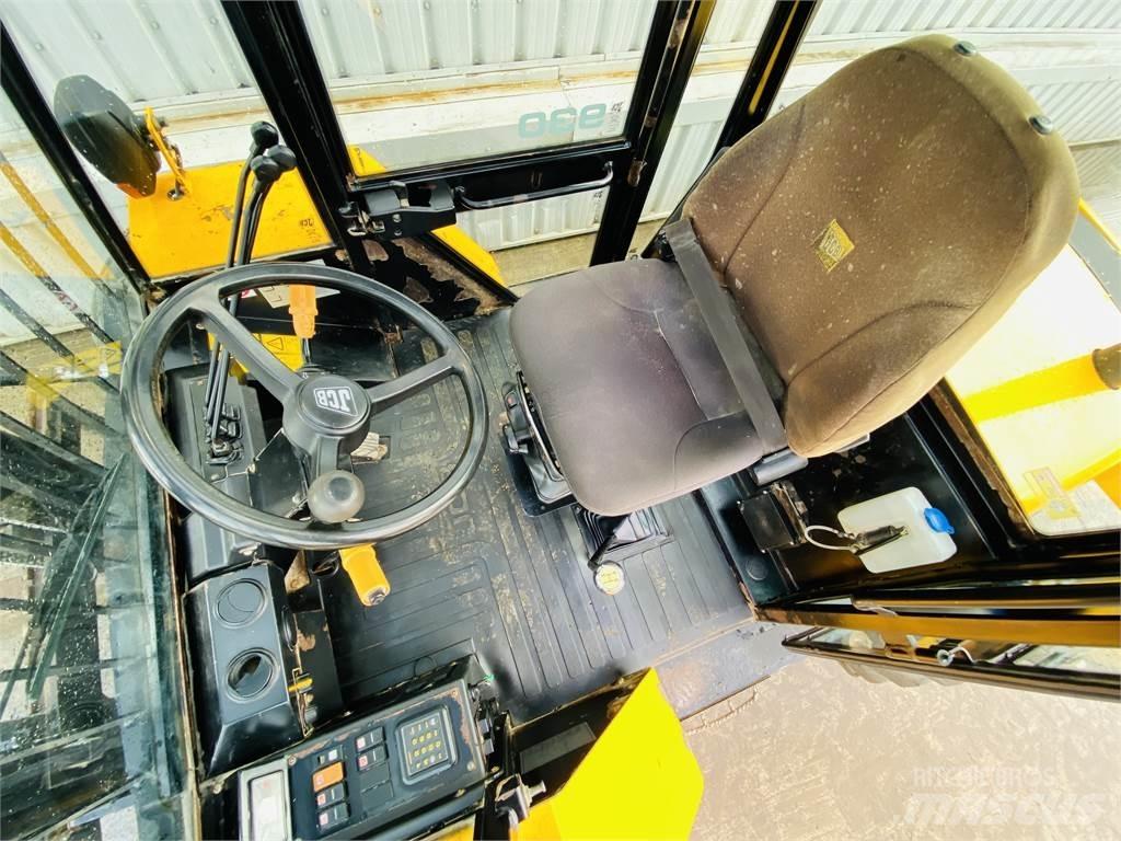 JCB 930RTFL Drugo