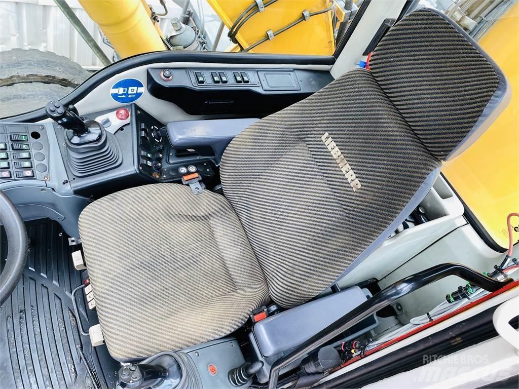 Liebherr 316 Bagri goseničarji