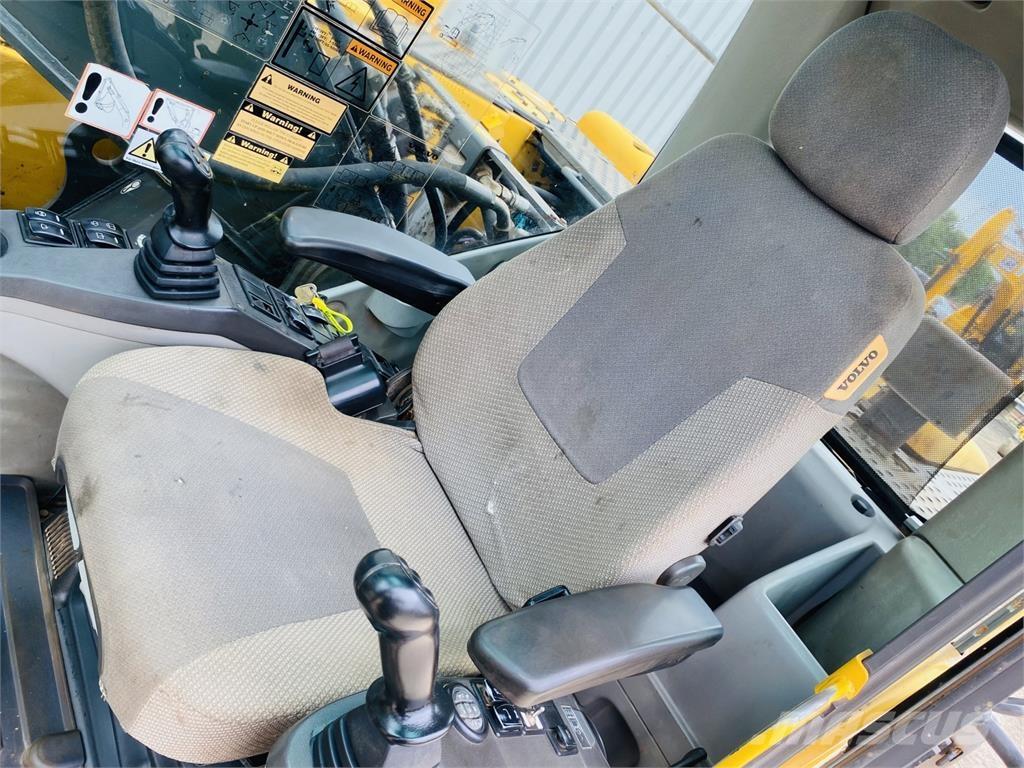 Volvo EC210CL Bagri goseničarji