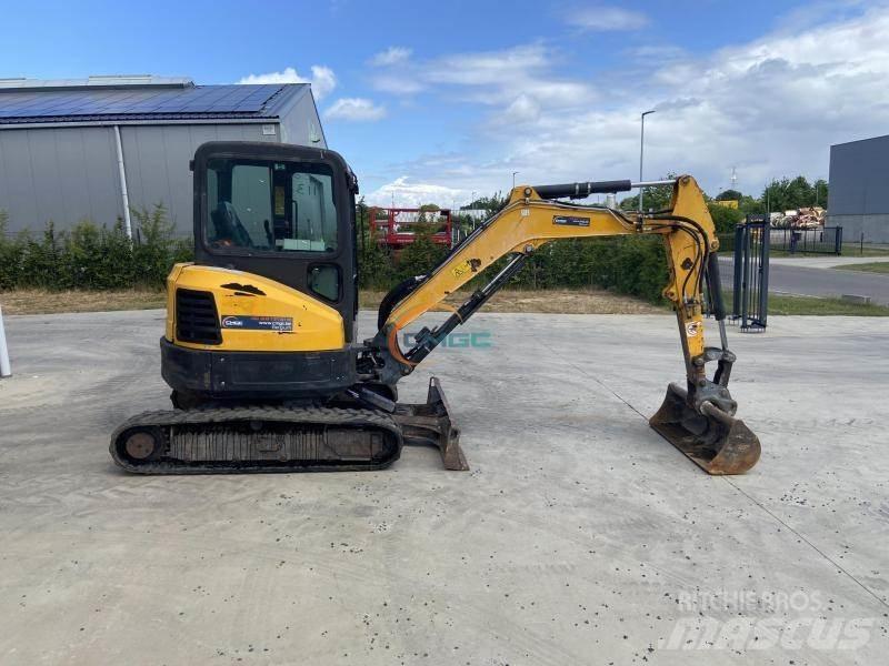 Bobcat E 35 Bagri na kolesih