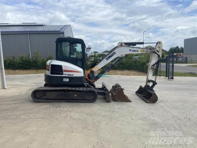 Bobcat E 50 Bagri na kolesih