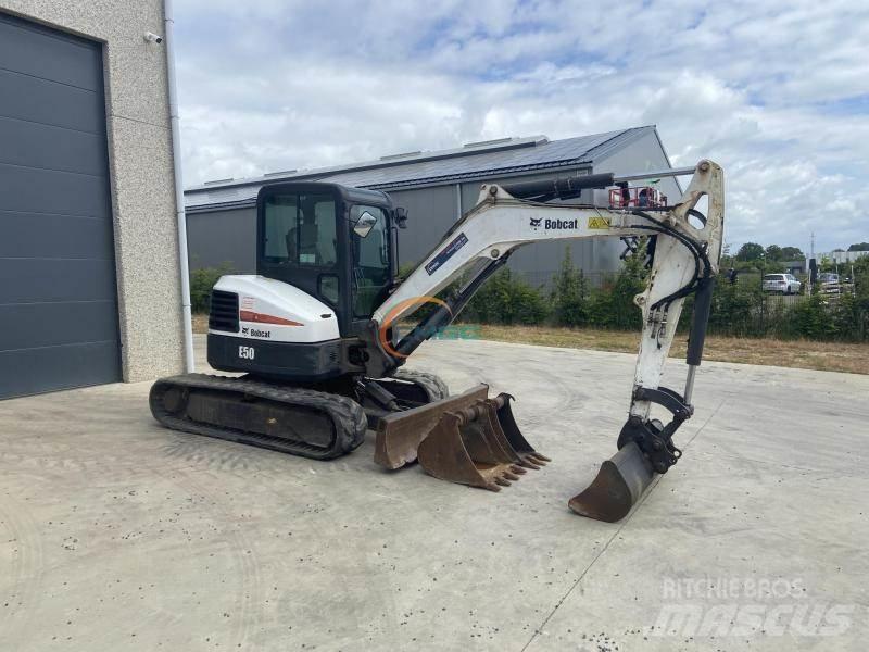 Bobcat E 50 Bagri na kolesih