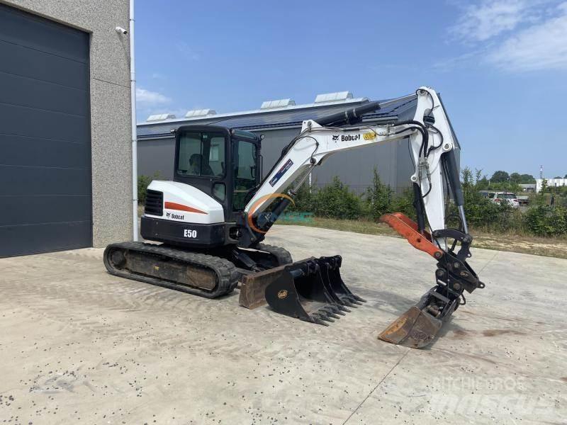 Bobcat E 50 Bagri na kolesih
