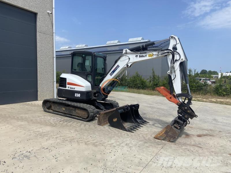 Bobcat E 50 Bagri na kolesih