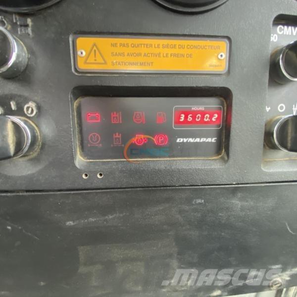 Dynapac CA302D Kompaktorji tal