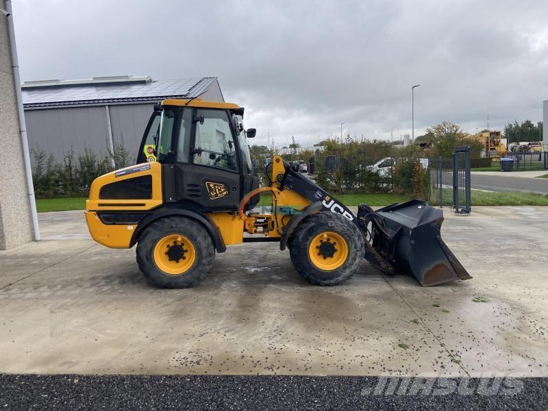 JCB 409 Kolesni nakladalci