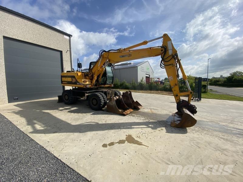 JCB JS145W Bagri na kolesih