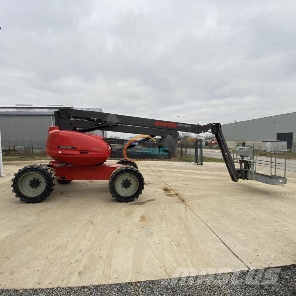 Manitou 200 ATJ Zglobne dvižne ploščadi