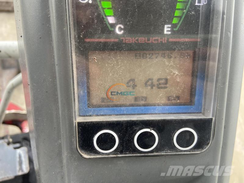 Takeuchi TB217R Bagri na kolesih