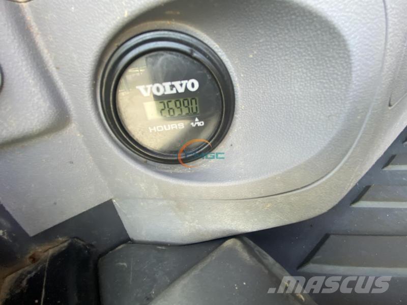 Volvo EC60E Bagri na kolesih