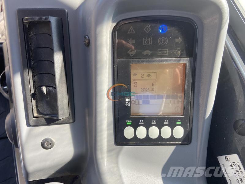 Yanmar VIO38-6 Bagri na kolesih