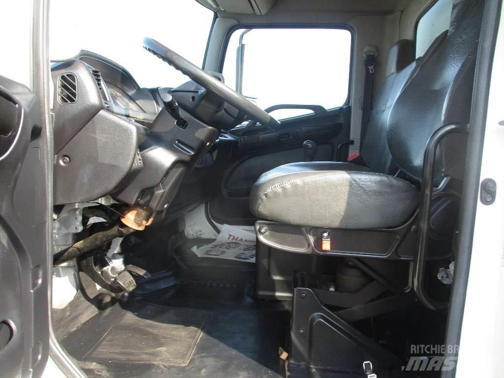 Hino 338 Tovornjaki zabojniki