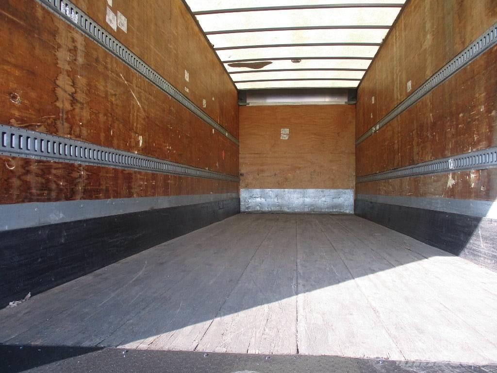 Hino 338 Tovornjaki zabojniki