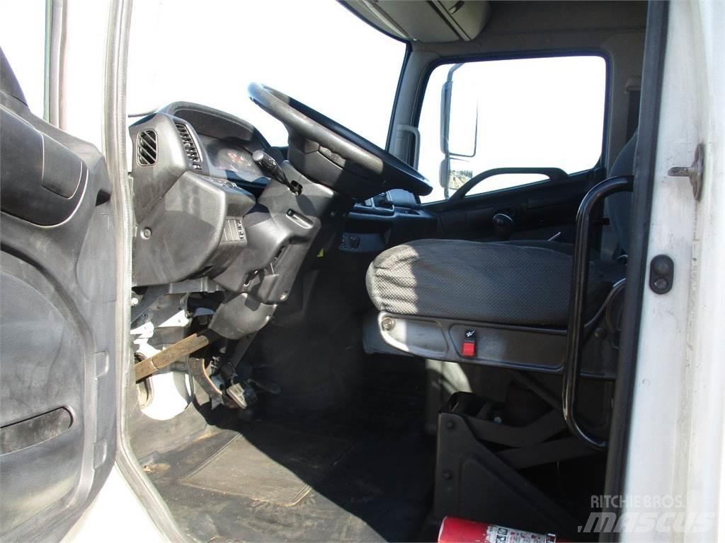 Hino 338 Tovornjaki za žagovino