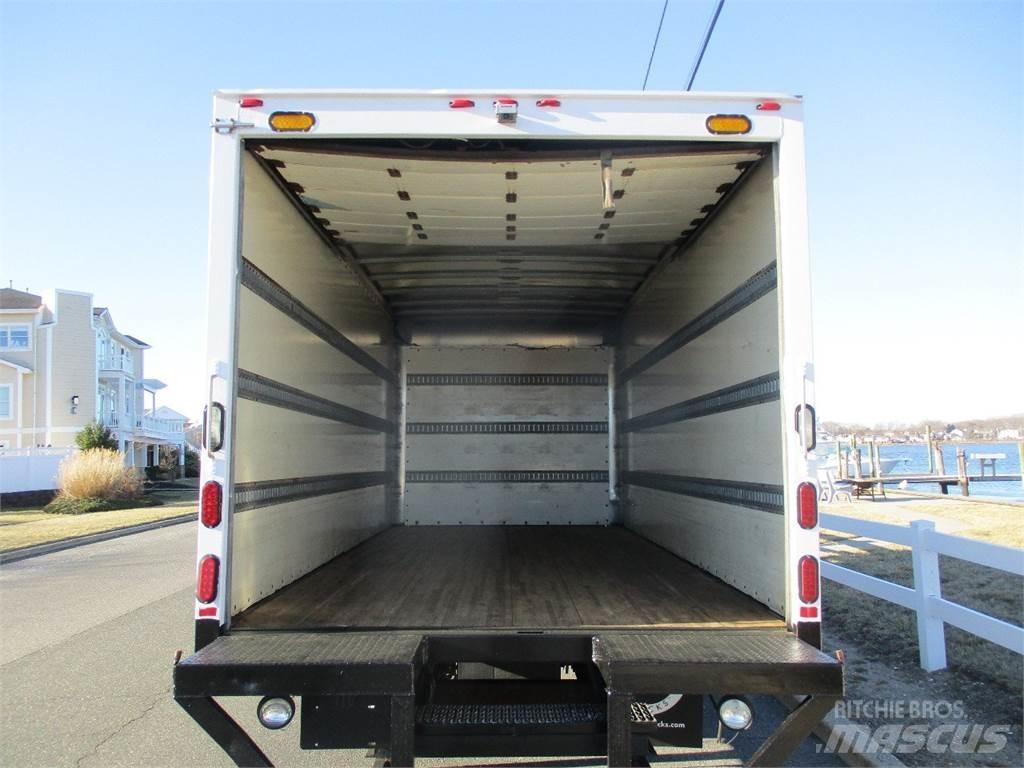 Isuzu NQR Tovornjaki zabojniki