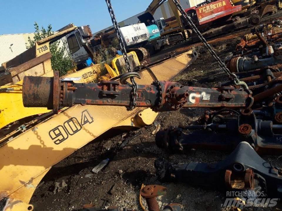 CAT 206 Menjalnik