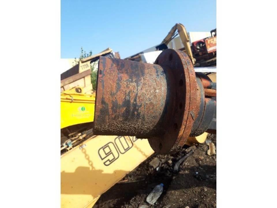CAT 206 Menjalnik