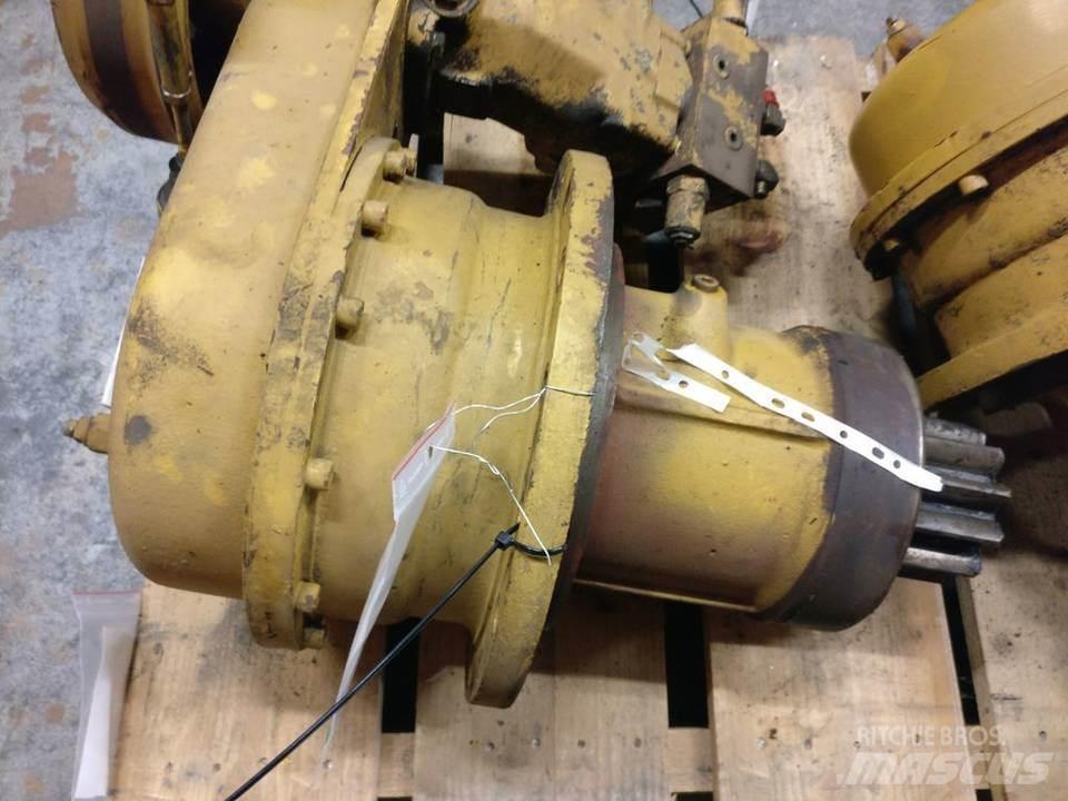 CAT 212 Menjalnik