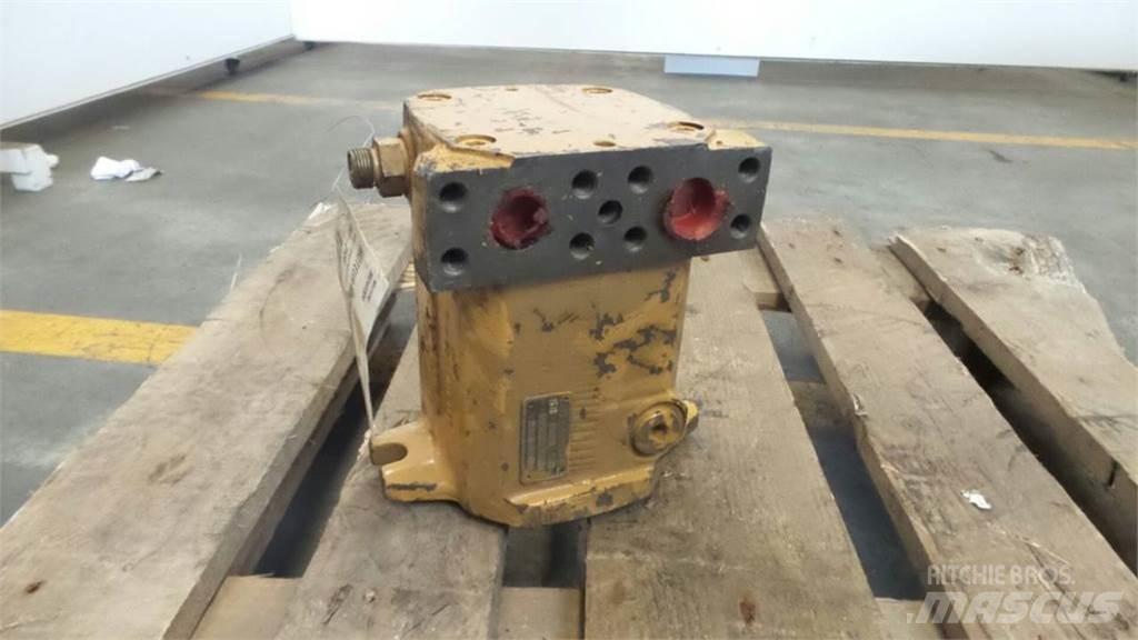 CAT 213B Hidravlika