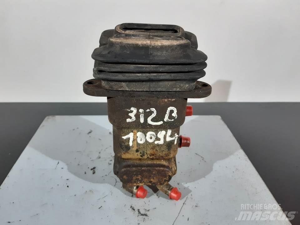 CAT 312B Kabine in notranjost